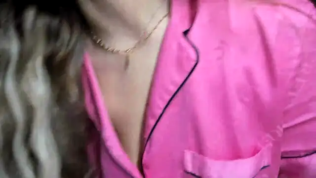 jennifer838 online show from April 20, 8:39 am