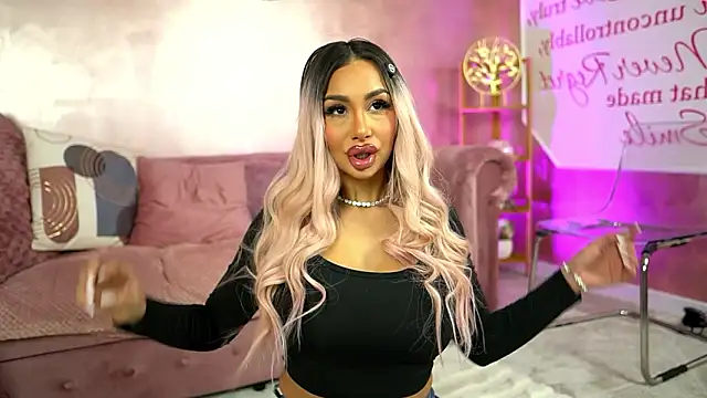 GoldenAmber online show from March 25, 7:22 am