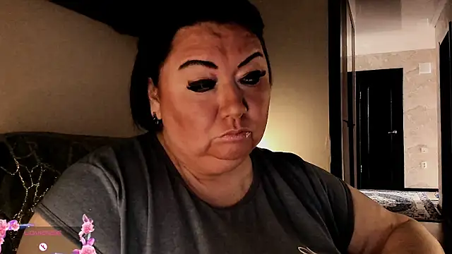 SexxyDreams1 online show from September 30, 5:13 am