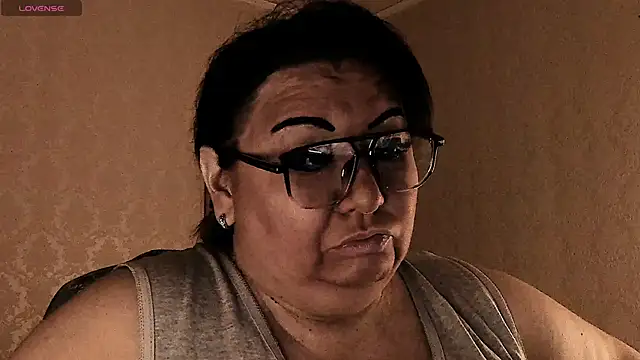 SexxyDreams1 online show from March 13, 1:40 am