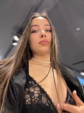 VelvetVixenI online show from March 18, 5:51 pm