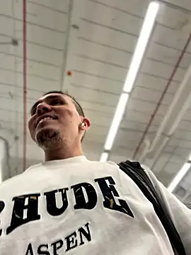 adam-rivera online show from January 10, 1:32 am