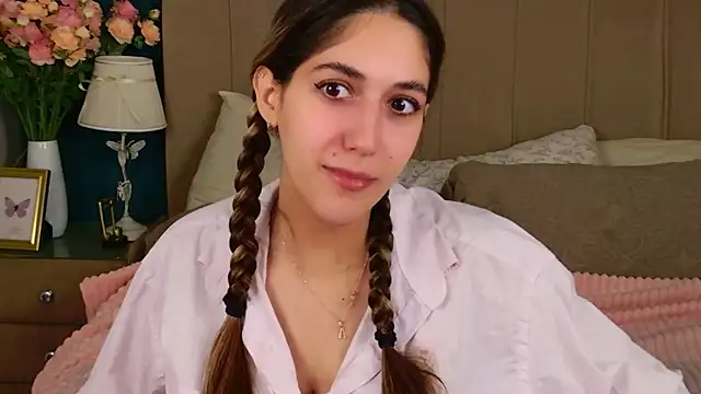 Teresa Stane online show from November 21, 5:31 am