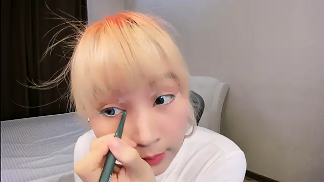 Milla Aheo online show from December 3, 12:51 pm