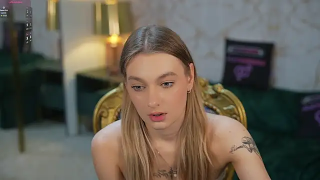 Ewa Pearl online show from October 29, 7:38 pm