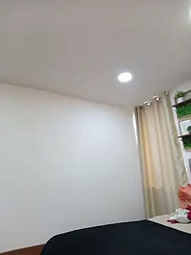 sasi luna online show from March 3, 2:01 pm