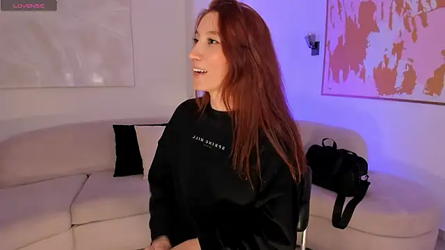 MiaFarrell  online show from February 2, 6:29 pm