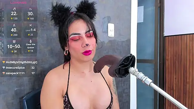 violett collins  online show from October 19, 6:37 am