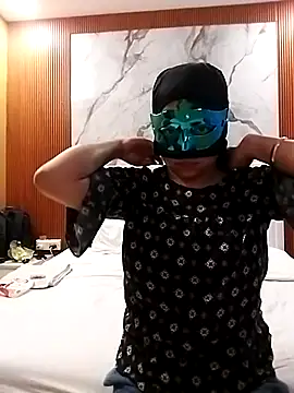 hornycoupleJandS online show from April 17, 5:53 am