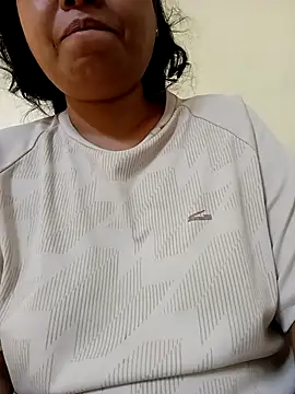 sunita-doll online show from April 24, 3:42 am