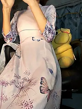 Lucy limon online show from January 13, 10:30 am