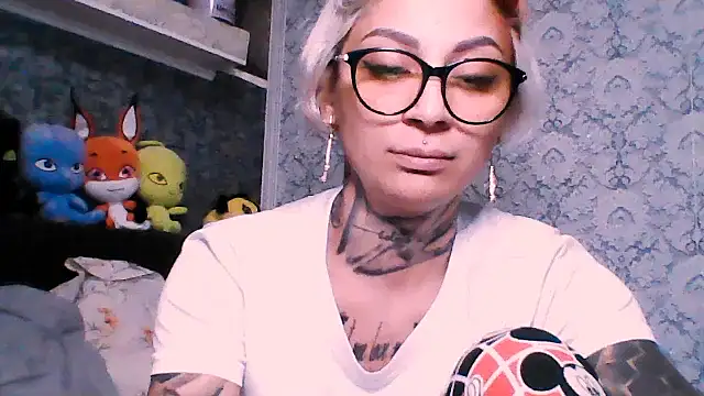 Lucky Deniz online show from November 21, 10:01 pm