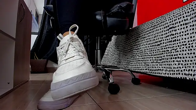 Keiny-Rave online show from October 5, 1:32 am