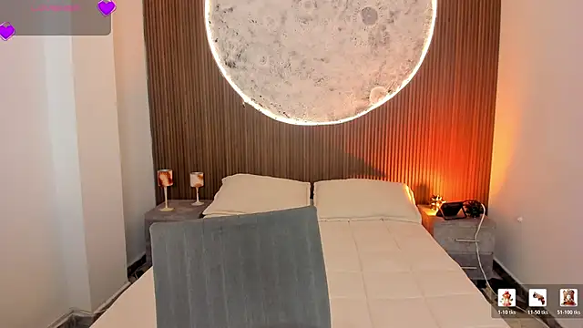 RoseCassie online show from March 11, 2:20 pm