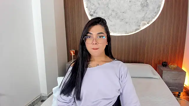 RoseCassie online show from March 31, 2:39 pm