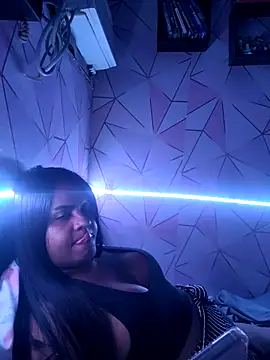 ppatriciarabello online show from April 17, 10:01 pm