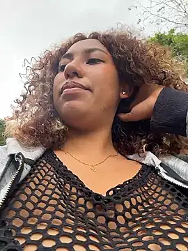 lauraltt online show from January 12, 8:47 pm