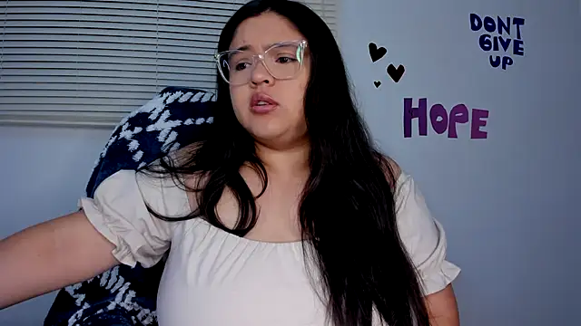 lizzie c online show from November 10, 11:55 pm