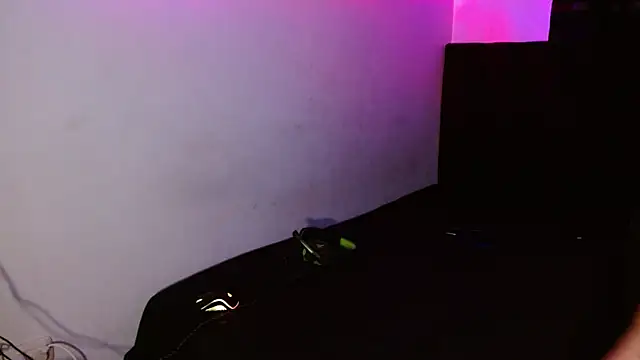 miia-liiam online show from December 23, 5:33 am