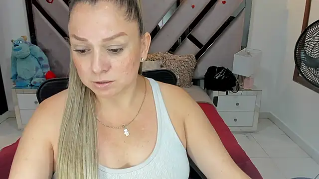 natalia5560 online show from October 9, 2:21 pm