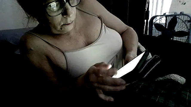 Keywest Kate online show from November 8, 12:43 pm