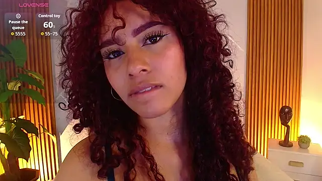 charlottee white online show from April 6, 8:21 pm