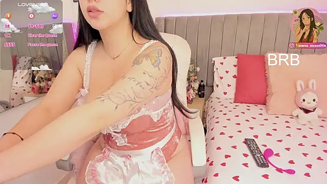 vanesa moon   online show from July 4, 12:17 am