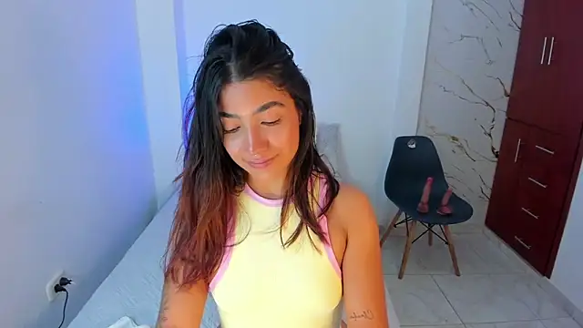 martina roldam online show from March 5, 3:02 am