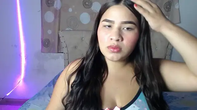 mia18 queen online show from January 14, 5:34 am