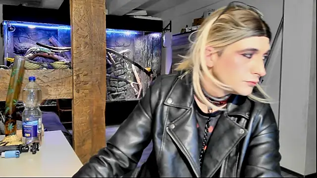 DYasmin69 online show from September 13, 7:00 pm