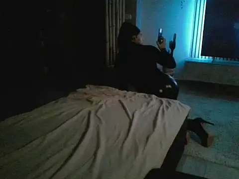 NoraInMask online show from January 11, 9:09 pm