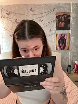 Sabrina shells online show from March 11, 10:08 am