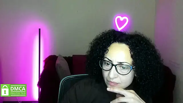 Arianasweety23 online show from October 31, 6:56 pm