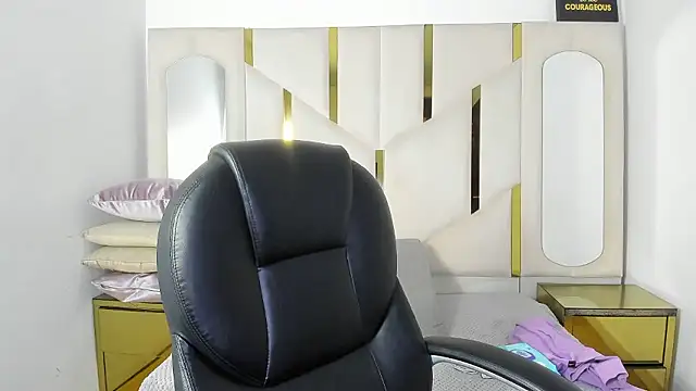 IsabellRodriguez18 online show from January 17, 3:47 am