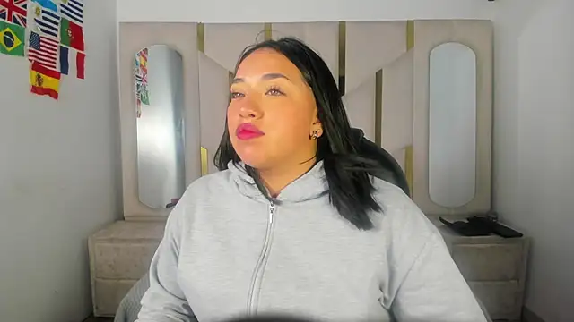 IsabellRodriguez18 online show from July 17, 12:31 pm