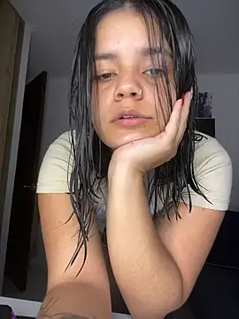 pretty angela1 online show from January 19, 3:35 am