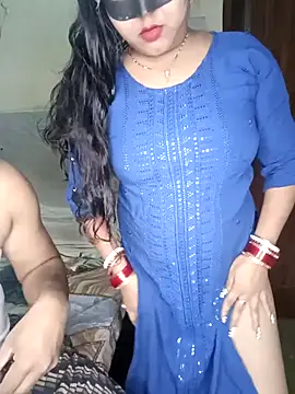 Hot muskaan online show from April 15, 2:12 am