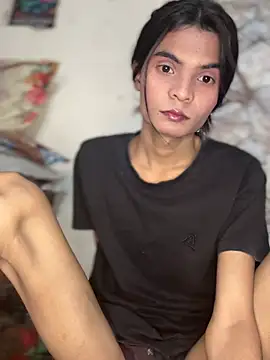 Enna Zarza  online show from April 10, 6:52 am