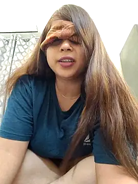 shreya1765 online show from September 12, 11:28 am