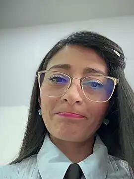 BELLA--26 online show from November 14, 3:01 pm