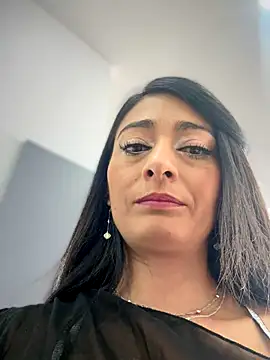 BELLA--26 online show from November 11, 1:41 pm