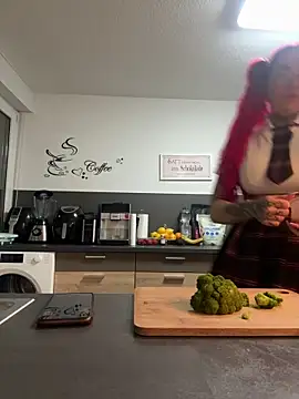 Mia-Fuchs online show from February 11, 5:14 pm