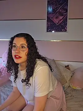 Charlotte  Miller online show from December 22, 11:57 am