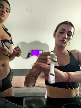 Samantha bigboobs online show from November 18, 10:11 pm