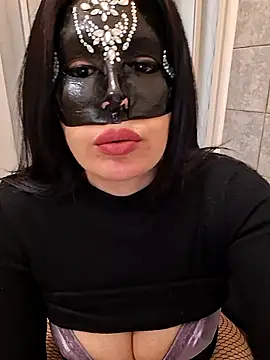 Napoletana89- online show from February 6, 2:53 pm