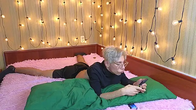 michael sexdevil online show from November 12, 5:33 pm