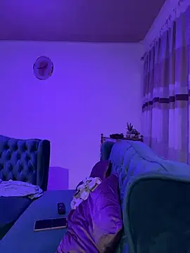 Izy cute  online show from January 18, 3:03 am