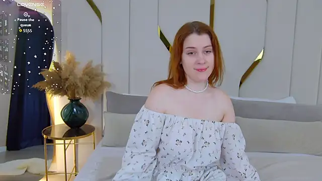 EllieGarson online show from November 9, 5:20 pm