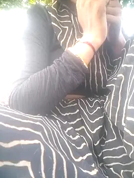 Amaya Bajwa online show from November 13, 9:30 am