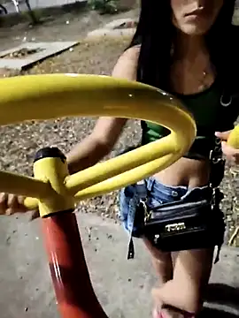 the queen of street online show from October 5, 2:38 am